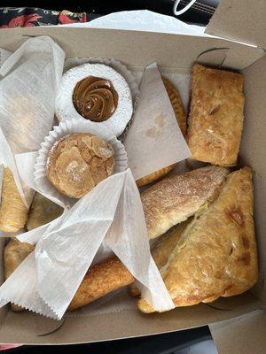 El Brazo Fuerte Bakery by null