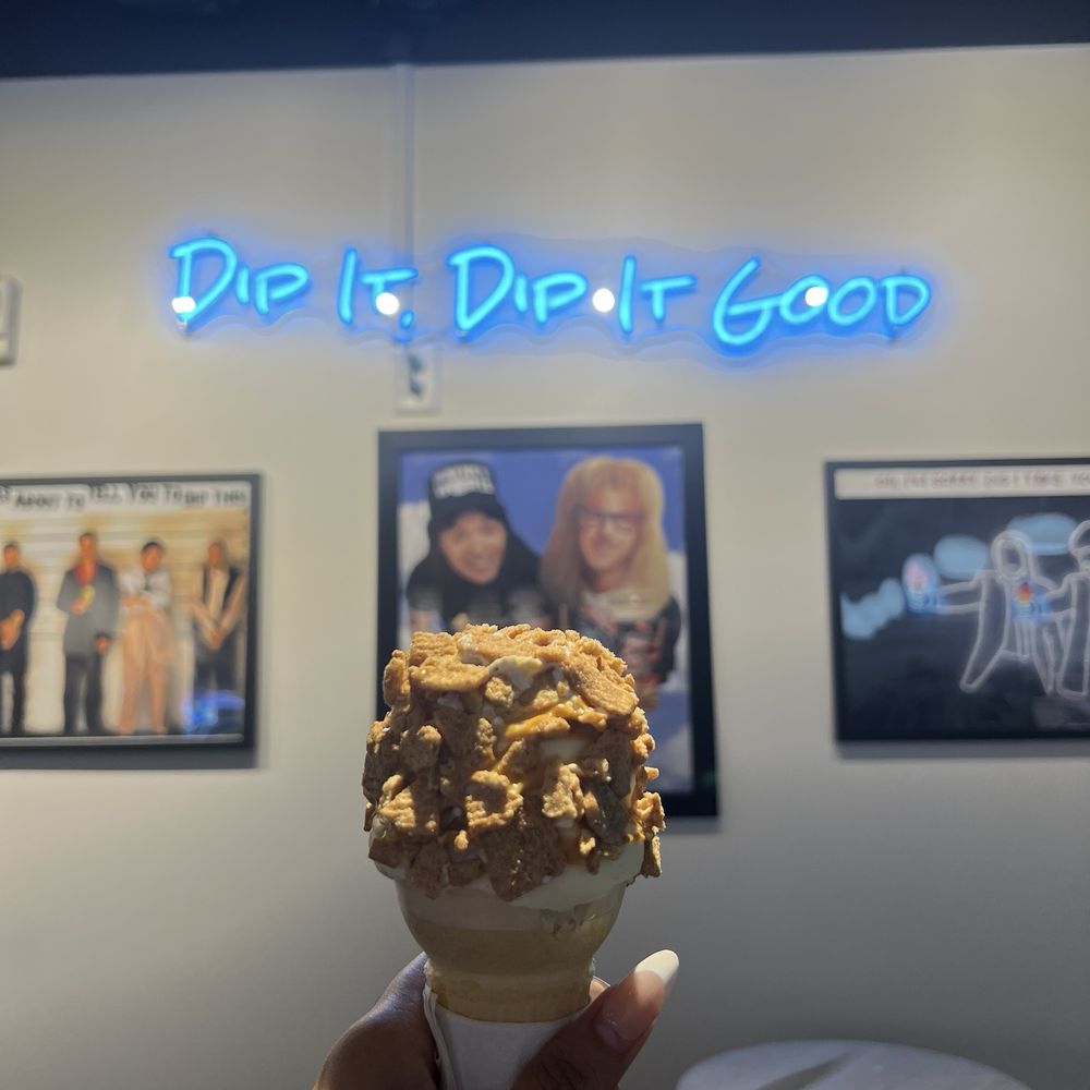Simons Says Dip This - Dulce de Leche Cheesecake - Ice Cream & Frozen Yogurt Near Me - Raleigh, North Carolina Simons Says Dip This - Dulce de Leche Cheesecake - Ice Cream & Frozen Yogurt Near Me - Raleigh, North Carolina