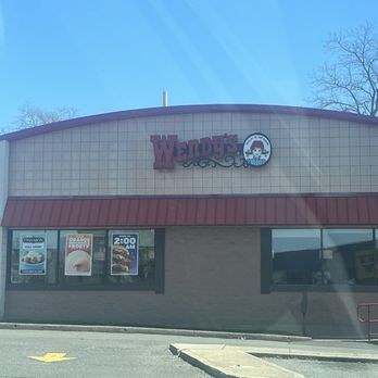 Wendy's - Fast Food Near Me - Baldwin, New York Wendy's - Fast Food Near Me - Baldwin, New York
