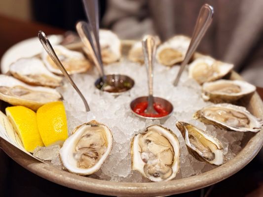 The Hourly Oyster House by null
