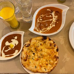 The Thames - Lamb masala, dahl, garlic naan, and mango lassi. So so good.