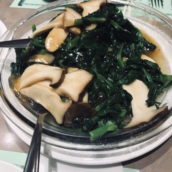 Congee Wong - Snow pea tips with king mushroom - Chinese Near Me - North York, Ontario Congee Wong - Snow pea tips with king mushroom - Chinese Near Me - North York, Ontario