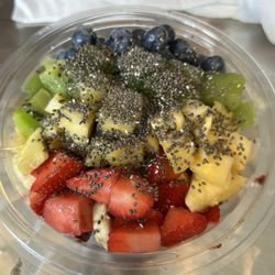 Rico’ acai - Rainbow Bowl "Most Popular" with no raspberries and chia seeds!