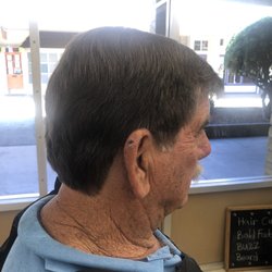 Rubi's Barbershop
