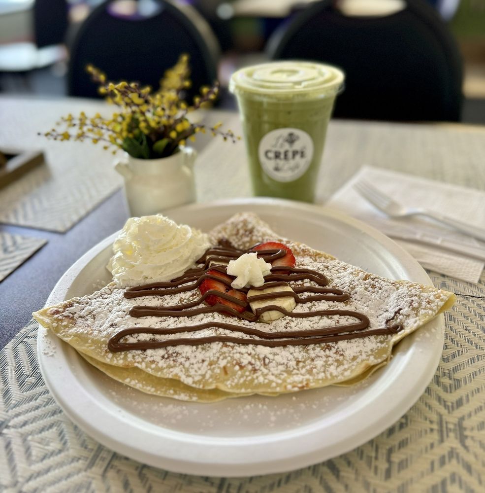 Le Crepe Cafe Logo