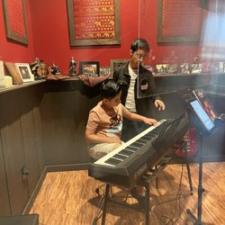 Rockstars Of Tomorrow - Piano lessons