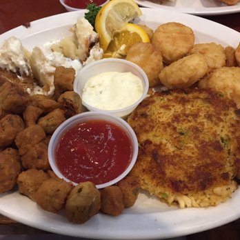 Chestnut Grill - Seafood combination Scallops and crab cake... delicious! - American Near Me - Orangeburg, South Carolina Chestnut Grill - Seafood combination Scallops and crab cake... delicious! - American Near Me - Orangeburg, South Carolina