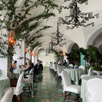 La Sponda - Restaurant at lunch - Bars Near Me - Positano, SA La Sponda - Restaurant at lunch - Bars Near Me - Positano, SA