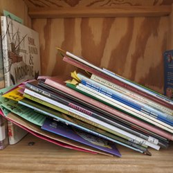 Little Free Library - Little Free Library, Kiwanis Park, Hickory
