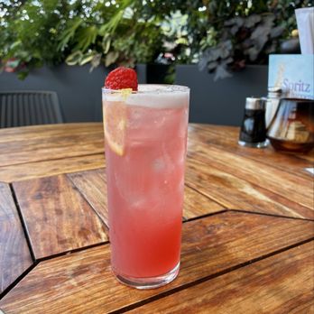 JOEY Southcenter - Piña Roja - New American Near Me - Tukwila, Washington