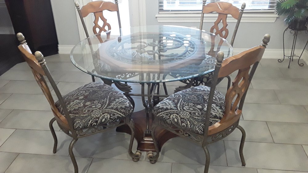 VU’S FABRICS Updated October 2024 340 S Kelly Ave, Edmond, Oklahoma