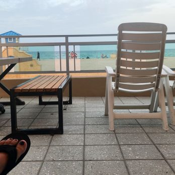 Diane Oceanfront Suites - Hotels Near Me - Hollywood, Florida Diane Oceanfront Suites - Hotels Near Me - Hollywood, Florida