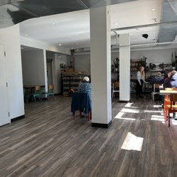 Fenelon Falls Brewing - Roomy and bright