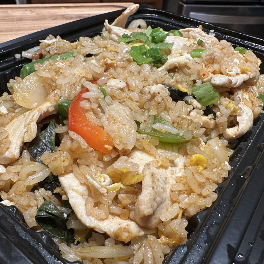 Manee Thai Restaurant - Basil Fried Rice with chicken - Thai Near Me - Ballwin, Missouri Manee Thai Restaurant - Basil Fried Rice with chicken - Thai Near Me - Ballwin, Missouri