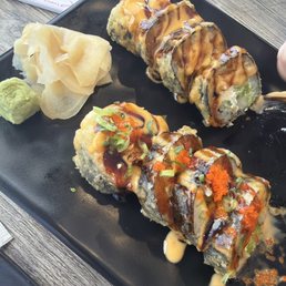 Had the Vegas and Bagel roll - delicious! Had the Vegas and Bagel roll - delicious!