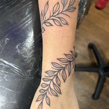 Broken Anchor Tattoo - freehand tattoo by Boaty - Tattoo Near Me - Marietta, Georgia