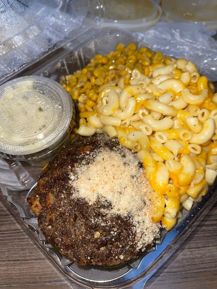 TRIANGLE DELI 130 Photos & 73 Reviews 1904 N Broad St, New Orleans