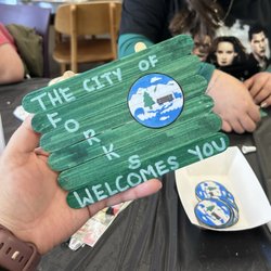 Forks Library - Welcome to forks sign