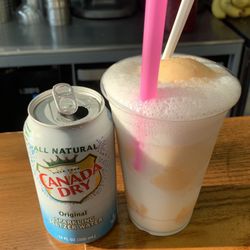 M 'n M Scoops - Old Fashion Ice Cream Soda