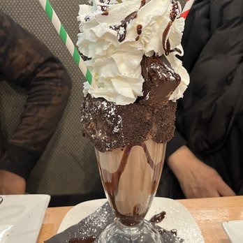 Brownstone Pancake Factory - Brownie Explosion Shake - Breakfast & Brunch Near Me - Edgewater, New Jersey Brownstone Pancake Factory - Brownie Explosion Shake - Breakfast & Brunch Near Me - Edgewater, New Jersey