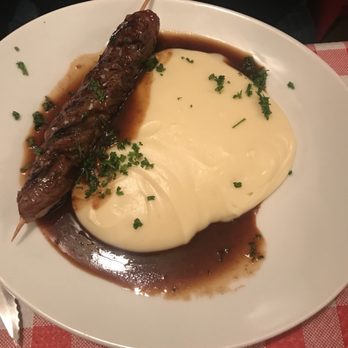 Le Boui Boui - French Near Me - Paris, 75