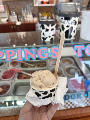 Henry's Homemade Ice Cream by null