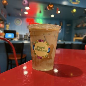Café Cubano - Cuban Near Me - Oak Park, Illinois
