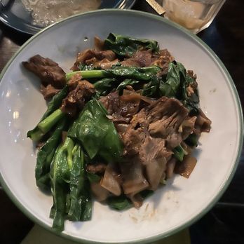 Kin Long Beach - Pad See Ewe - Thai Near Me - Long Beach, California