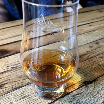 Multnomah Whiskey Library - Multnomah Whiskey Library Single Barrel Jack Daniels Whiskey - Lounges Near Me - Portland, Oregon