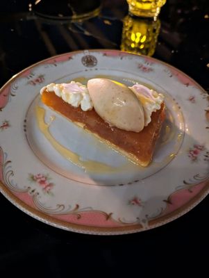 Alvear Roof Bar by null