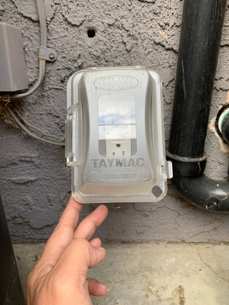 Slide of Leon Electric