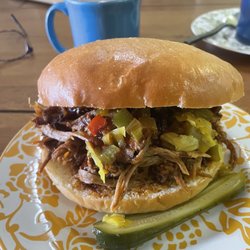 Dough Re Mi - Pulled pork with with chow-chow relish