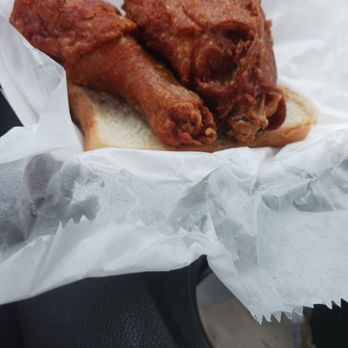 Gus's World Famous Fried Chicken - 2pc dark snack - Chicken Shop Near Me - Chamblee, Georgia
