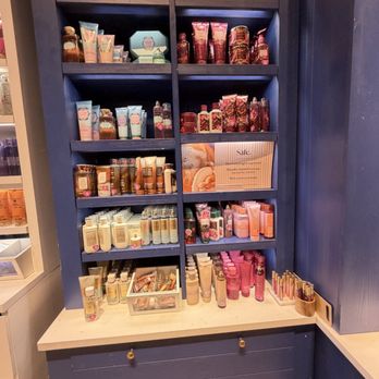 Bath & Body Works - sin care items - Cosmetics & Beauty Supply Near Me - Tucson, Arizona Bath & Body Works - sin care items - Cosmetics & Beauty Supply Near Me - Tucson, Arizona