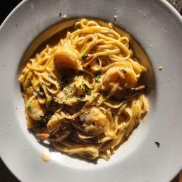 Habanero prawn pasta, not too hot in spice. Habanero prawn pasta, not too hot in spice.