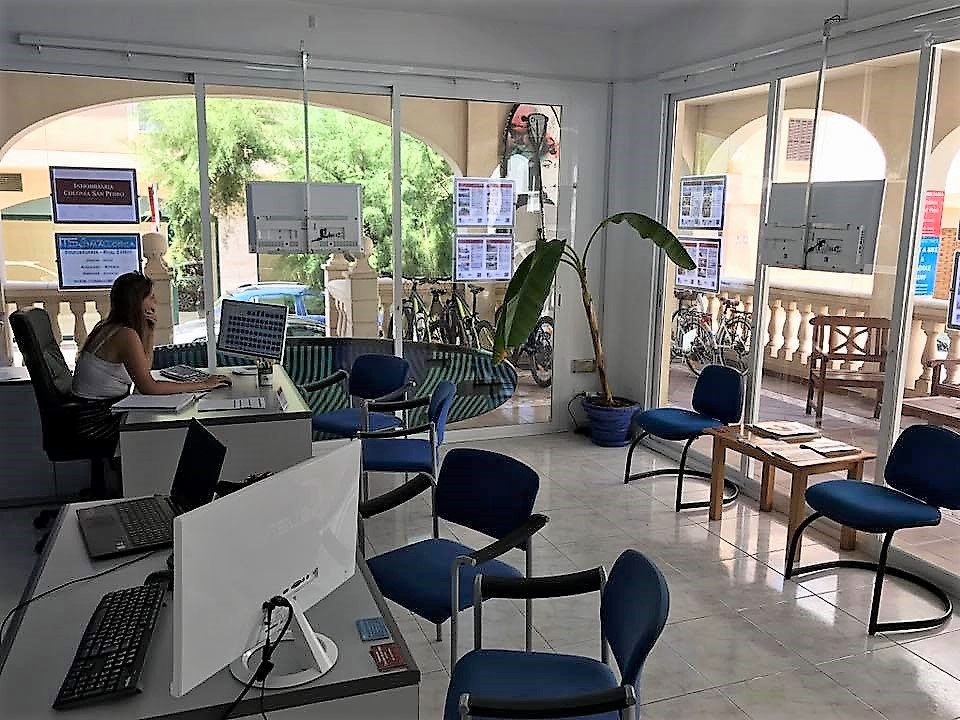 INMOBILIARIA COLÒNIA SANT PERE Carrer Major de la Colònia, 4, Colonia