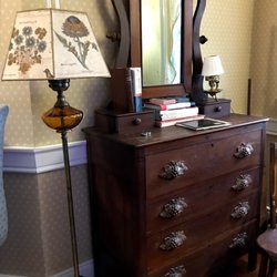 Cave Hill Farm Bed & Breakfast - The Gold Room