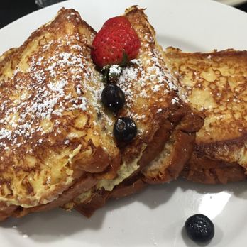 Sweet E's Cafe - Blue Berry stuffed French toast - Standard fare - Cafes Near Me - Honolulu, Hawaii Sweet E's Cafe - Blue Berry stuffed French toast - Standard fare - Cafes Near Me - Honolulu, Hawaii