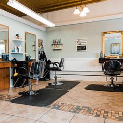 Salon Del Mare - Our beautiful boutique salon floor