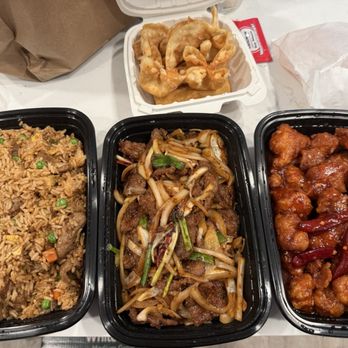 Fry Pan - Beef Fried Rice Mongolian Beef General Tso's Chicken Crab Cheese Wonton Vegetable Spring Roll - Chinese Near Me - Puyallup, Washington
