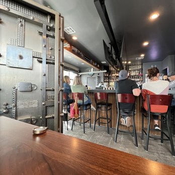 Klüddes Smokehouse + Saloon - Bar area - American Near Me - Yucaipa, California Klüddes Smokehouse + Saloon - Bar area - American Near Me - Yucaipa, California