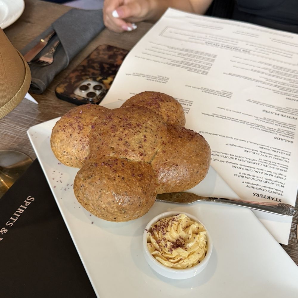 The Chapman - Focaccia - Lounges Near Me - Winter Park, Florida