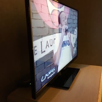 O'Hare Inn and Suites - They have new TVs now with great channels LOL - Hotels Near Me - Schiller Park, Illinois