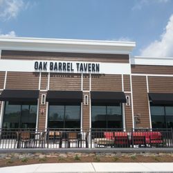 Oak Barrel Tavern - Sudbury - Exterior seating