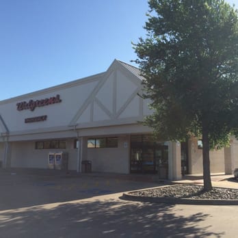 Walgreens - This store is great. The staff is great and makes the shopping experience enjoyable. I like how clean it is inside :-) - Cosmetics & Beauty Supply Near Me - Plano, Texas Walgreens - This store is great. The staff is great and makes the shopping experience enjoyable. I like how clean it is inside :-) - Cosmetics & Beauty Supply Near Me - Plano, Texas