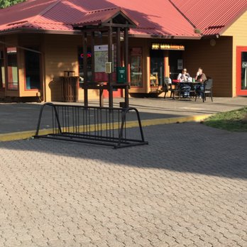 Hot Lava Bakery - Coffee & Tea Near Me - Sunriver, Oregon