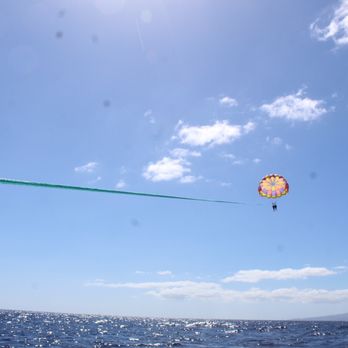 X-Treme Parasail - Up up and away mid sail! - Parasailing Near Me - Honolulu, Hawaii X-Treme Parasail - Up up and away mid sail! - Parasailing Near Me - Honolulu, Hawaii