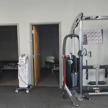 Ivy Rehab Physical Therapy - Sports Medicine Near Me - Cornelius, North Carolina