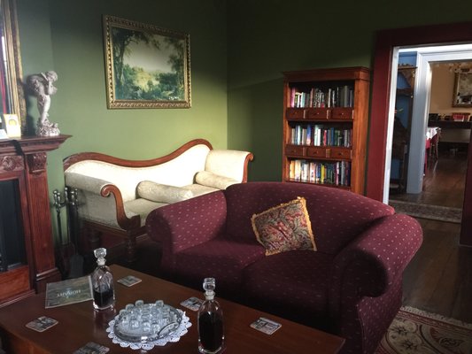 The Lodge on Elizabeth by null