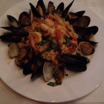 Cafe Santorini - Red curry with seafood - Italian Near Me - Pasadena, California